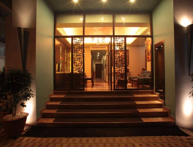 Best 3 Star Hotel in Bangalore | jüSTa MG Road